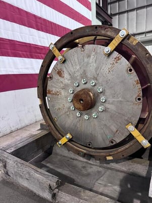 1000 KW, Caterpillar, alternators/gen ends, 4160 Volts, 6 lead not reconnectable - Image 2