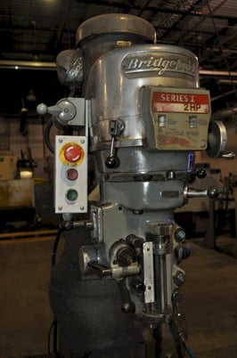 Bridgeport #Series-I, vertical mill, 9" x42"tbl., 2 HP, Bridgeport power feed, Accurite digital read out, vise - Image 10
