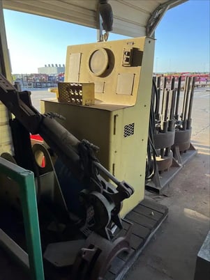 Houston Crane Engineers #CC600, hydraulic breakout machine, 1975, S46299 - Image 1