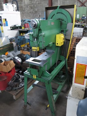 10 Ton, Whitney, punch press, 18" throat - Image 1