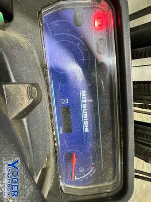 5000 lb. Mitsubishi #FGC25N, LP gas forklift, 187" raised mast, side shift, automatic transmission, 2005 - Image 6