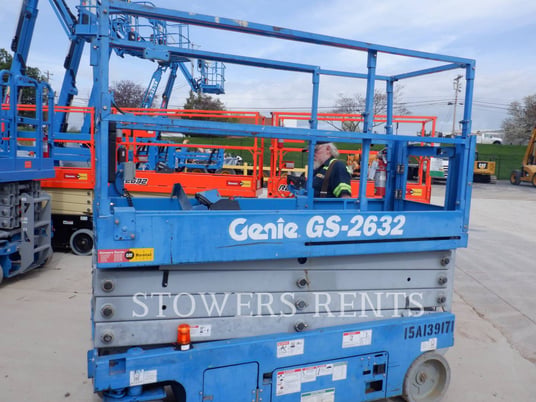 Genie Industries #GS2632E, Scissor Lift, 290 hours, S/N GS3215A-139171, 2015 - Image 2