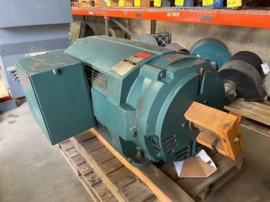 900 HP 1800 RPM Reliance, Frame 5012Z, Drip-Proof Ball Bearing, 460 Volts, New Surplus - Image 1