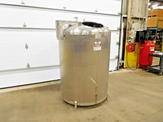 400 gallon Cherry Burrell, Stainless Steel tank with mixing blade, 50" dia. x 54" straight wall - Image 2