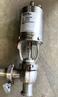 4" Waukesha Cherry Burrell #W6100053, Stainless Steel sanitary valve w/ actuator - Image 1