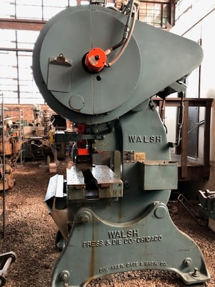 38 Ton, Walsh #38X, 2" stroke, 3" adj., 8.75" Shut Height, 32" x18.5" bed, air clutch & brake, variable speed - Image 6