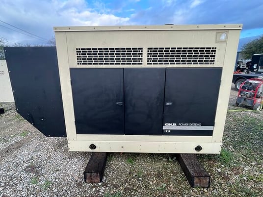 125 KW Kohler #125RZG, standby Natural gas generator, sound attenuated enclosure, 2007, $27.5k - Image 1