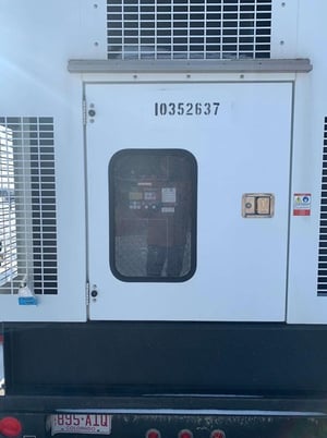 225 KW Generac #MGG350N2, natural gas generator, sound attenuated enclosure, 4 hours, 2014 - Image 4