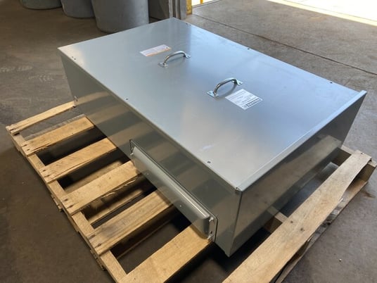 Square D EZM1800TBU EZ Meter Pak Terminal Box 800A 120/240V 1PH 3R Encl - Image 4