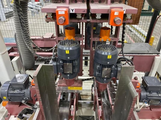 5 Spindle, J & P Machines #6V2HD2GC, Boring-Feed Through Machine, 100 PSI, 32 mm centers, PLC Control, 2 HP - Image 3