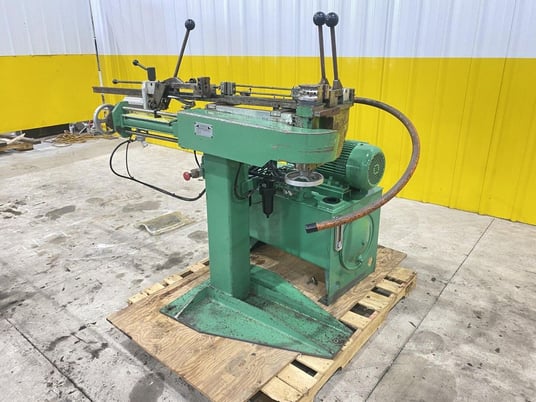 1-1/8" Carson #HPA-1A, hydraulic tube bender, 3 HP, 0-185&deg; bend angle, automatic after bend mandrel - Image 4