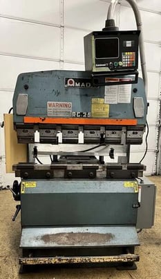 25 Ton, Amada #RG25, Hydrualic Press Brake, 40" between Housings, 8" Throat, 3.94" Stroke, 3 HP, 1983 - Image 1