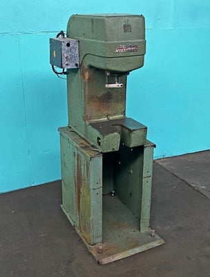 2 Ton, Denison #A, Hydraulic C-Frame Press, 3" Stroke, 5" Throat, 11.5" x 8.5" Bed Size - Image 2