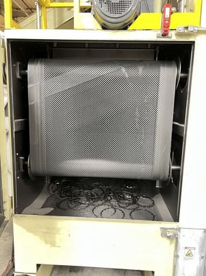 6 cu.ft. Metfin #Series-I-600" batch type shot blast w/dust collector & shaker table - Image 6