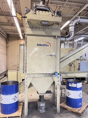 6 cu.ft. Metfin #Series-I-600" batch type shot blast w/dust collector & shaker table - Image 8