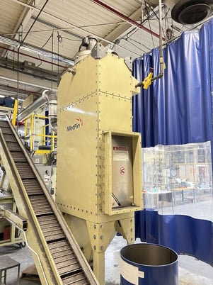 6 cu.ft. Metfin #Series-I-600" batch type shot blast w/dust collector & shaker table - Image 9