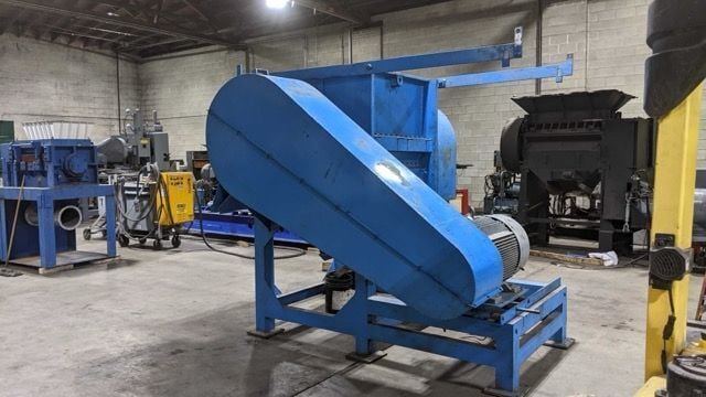 36" x 42" Open rotor granulator, 4 adjustable fly knives, 3 bed knives, 75 -150 HP - Image 6