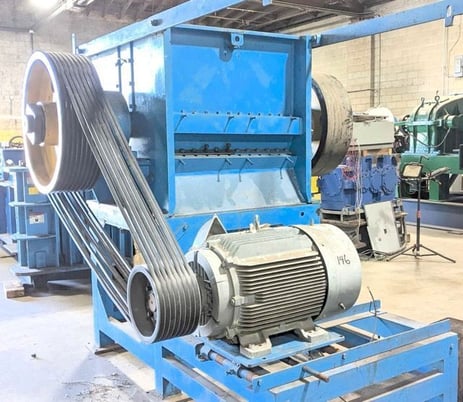 36" x 42" Open rotor granulator, 4 adjustable fly knives, 3 bed knives, 75 -150 HP - Image 9