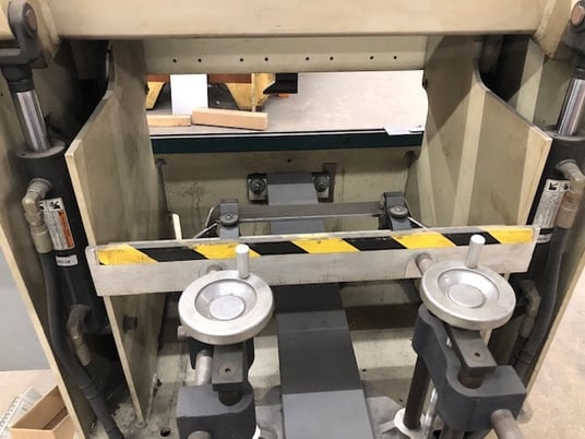 25 Ton, Premier #425, CNC Press Brake, 30" between housing, 4' -1/4" Throat, 3 HP, 4" Stroke, 1998 - Image 6