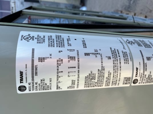 3 Ton, Trane #YSC036G4, gas / electric rooftop air conditioner, 64800 BTU output, 80000 BTU input, 460 V. - Image 4