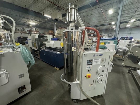 AEC #RDC-P-75, dehumidifying wheel dryer with hopper, hoses, clamps, new, 2023 - Image 2
