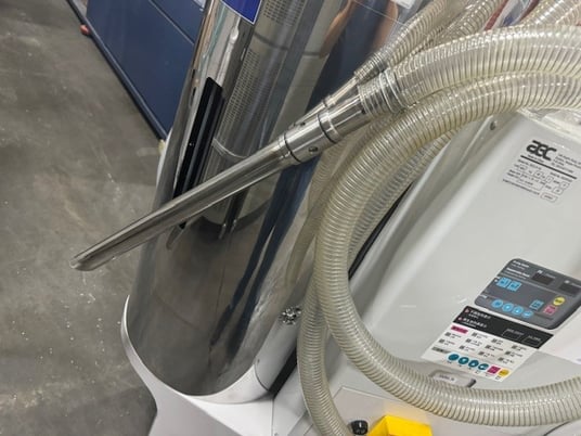 AEC #RDC-P-75, dehumidifying wheel dryer with hopper, hoses, clamps, new, 2023 - Image 9
