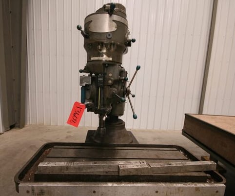 Wells Index #125, radial drill, sliding ram type, #3MT, 1.5 HP 2 speed - Image 7