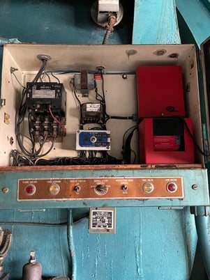 500 HP Cleaver-Brooks, Fire Tube Boiler, 300 psi, 575 V, 1975 - Image 3