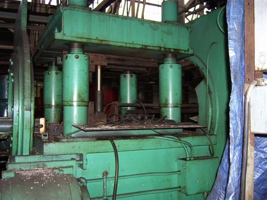 5" Alpha #S2-150-24, .250", flying cut-off press, 3-die sets, 25' run-out table - Image 1