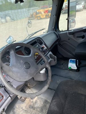 Daimler Trucks North America LLC #M2, Freight Liner M2 Equipped with new Boiler System, HS 156 sq.ft., 150 - Image 9