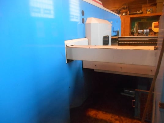 33 Ton, Finn-Power, CNC Turret Punch, 8'-3" x 4'-2" sheet, 312" material thickness, 3.50" tool diameter - Image 9