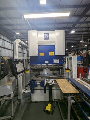 40 Ton, MVD #ibend-A-1250-40, Delem 58T Control, 4' overall, 2-Axis back gauge, low hours, 2018 - Image 2