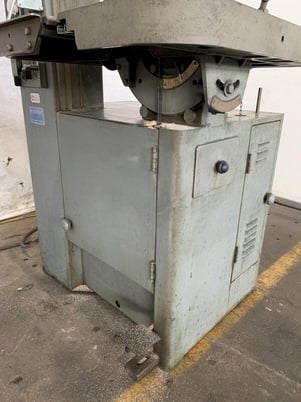 18" Grob #NS18, Vertical Bandsaw, 18" throat, 18" x 24" table, 2030 FPM, Welding & Grinding Attatchment - Image 9