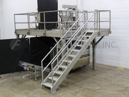 Ilapak #VT6000S, form & fill liquid machin, 210 Poches/min., 9" W x 19-3/4" L Capacity, 12" Outfeed Conveyor - Image 1