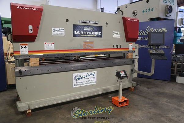 175 Ton, Accurpress, Advantage #717512, hydraulic CNC press brake, 12' overall, 124" between housing, 24" BG - Image 2