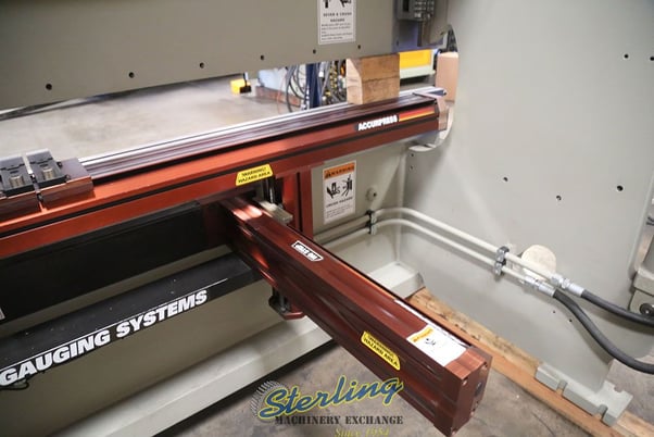 175 Ton, Accurpress, Advantage #717512, hydraulic CNC press brake, 12' overall, 124" between housing, 24" BG - Image 7