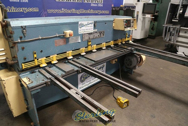 3/16" x 6' Amada #M-2045, heavy duty mechanical power shear, 9 holddows, 2.5" throat, 39.37" front operated - Image 2