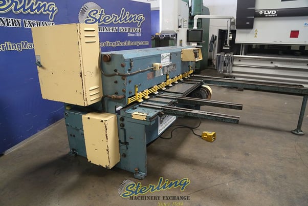 3/16" x 6' Amada #M-2045, heavy duty mechanical power shear, 9 holddows, 2.5" throat, 39.37" front operated - Image 9
