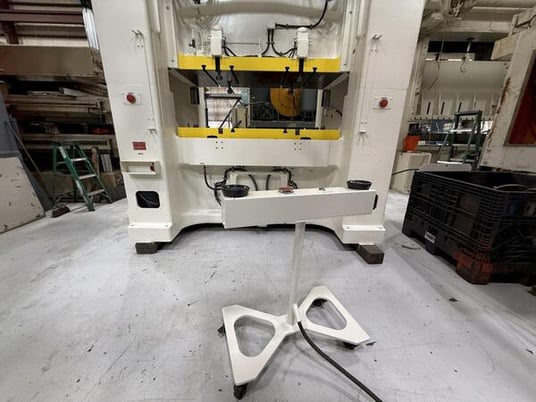 300 ton, Aida #PMX-L2-300, Straight Side Mechanical Stamping Press, 7.8" stroke, 31.4" Shut Height, 1990 - Image 8