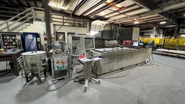 Flow #IFB-6012, Waterjet Cutting System, 6' width x 12' L Table, 6' x 12' x 9" Travels, 50 HP Pump, 60000 - Image 5