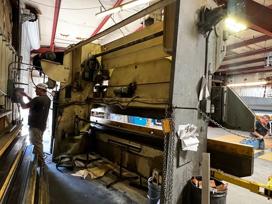 90 Ton, Chicago #1012-R, Mechanical Press Brake, 1965 - Image 6