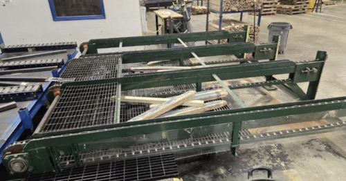 MSL Moulder Infeed Conveyor, 12' motorized chain driven - 4 chains - Image 2
