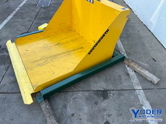 Southworth #TLZTU2-85, 2000 lb., 110 V., electric foot pedal container tilter, 1 phase, 1 HP, 2013 - Image 5