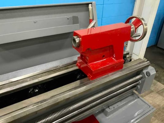 16" x 60" South Bend Gap Bed Engine Lathe, 16" swing, 60" centers, 10" chuck - Image 7