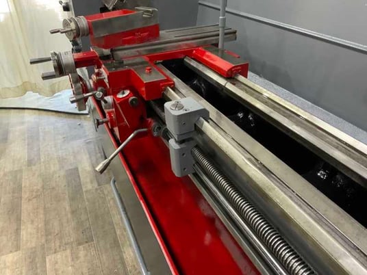 16" x 60" South Bend Gap Bed Engine Lathe, 16" swing, 60" centers, 10" chuck - Image 8