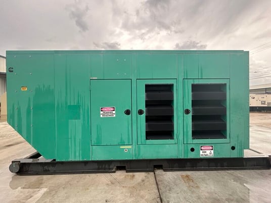 250 KW Cummins #QSK19G, Natural gas generator set, 277/480 Volts, 3-Phase - Image 1