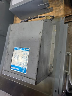 3 KVA 240/480 Primary, 120/240 Secondary, General Electric #9T51B13, Single Phase Transformer - Image 3