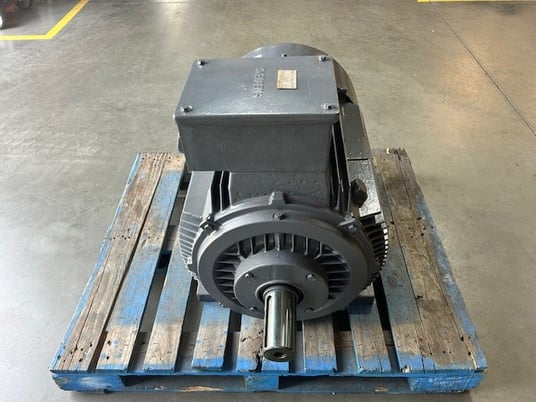 70/50 KW 1775/885 RPM Siemens, TEFC, 460 Volts, 70/50KW, 3PH 460V 280M, rebuilt - Image 1
