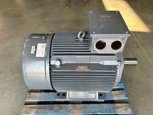 70/50 KW 1775/885 RPM Siemens, TEFC, 460 Volts, 70/50KW, 3PH 460V 280M, rebuilt - Image 2