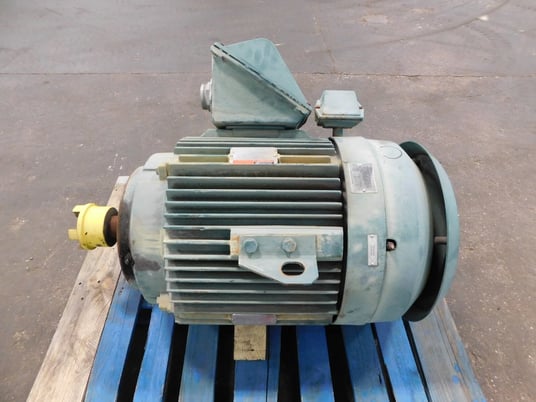 75 HP 1780 RPM Reliance Electric XEX Duty Master electric motor, Frame 365TC, TEFC, 460 Volts - Image 6